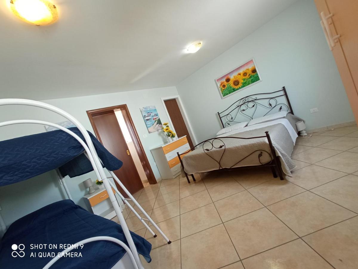 Residence Poseidon Lido Marini Zewnętrze zdjęcie
